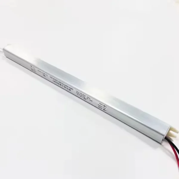 منبع تغذیه 12 ولت 5 آمپر اسلیم مدادی برند NEWELL 3 منبع تغذیه 12 ولت 5 آمپر اسلیم مدادی برند NEWELL