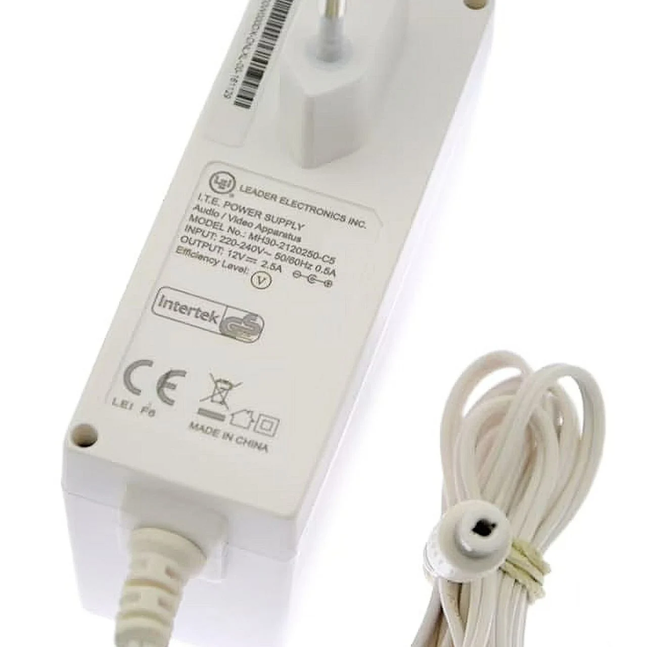 آداپتور دیواری ۱۲ ولت 2.5 آمپر برند Leader 2 آداپتور دیواری ۱۲ ولت 2.5 آمپر برند Leader