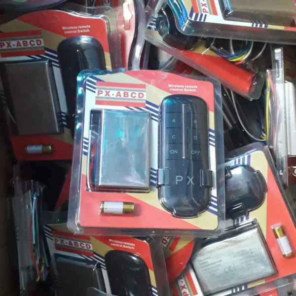 ریموت کنترل 4 کاناله فلزی مدل PX 3 ریموت کنترل 4 کاناله فلزی مدل PX