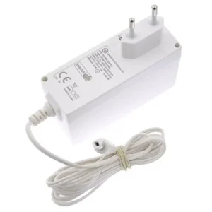 آداپتور دیواری ۱۲ ولت 2.5 آمپر برند Leader