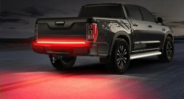 نوار LED سپر عقب خودرو با افکت راهنما و ترمز